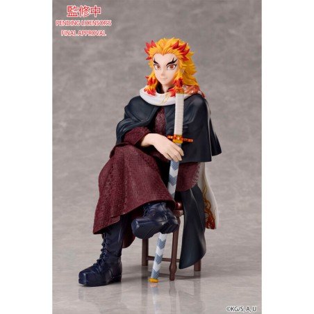 Figura Kyojuro Rengoku Demon Slayer Kimetsu no Yaiba 16,5cm