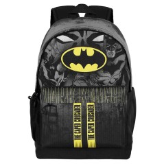 Mochila Plus Caped Batman DC Comics 43cm adaptable