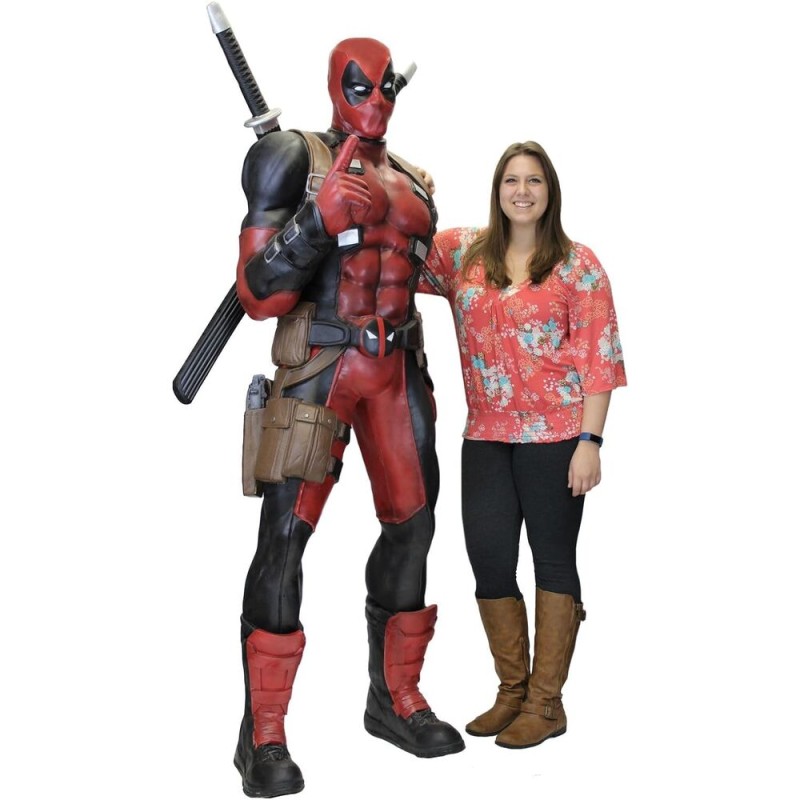 Estatua tamaño real Deadpool Marvel 185cm