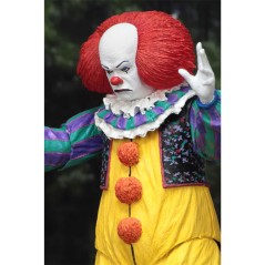 Figura Ultimate Pennywise 1990 IT 18cm sólo 59.95€