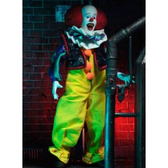 Figura articulada Pennywise Stephen King It 1900 20cm en HappyJuguetes.com