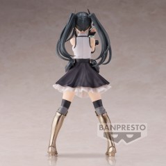 Figura Lady Black Shy 17cm en HappyJuguetes.com