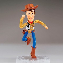 Figura Model Kit Woody Toy Story 4 sólo 44.95€